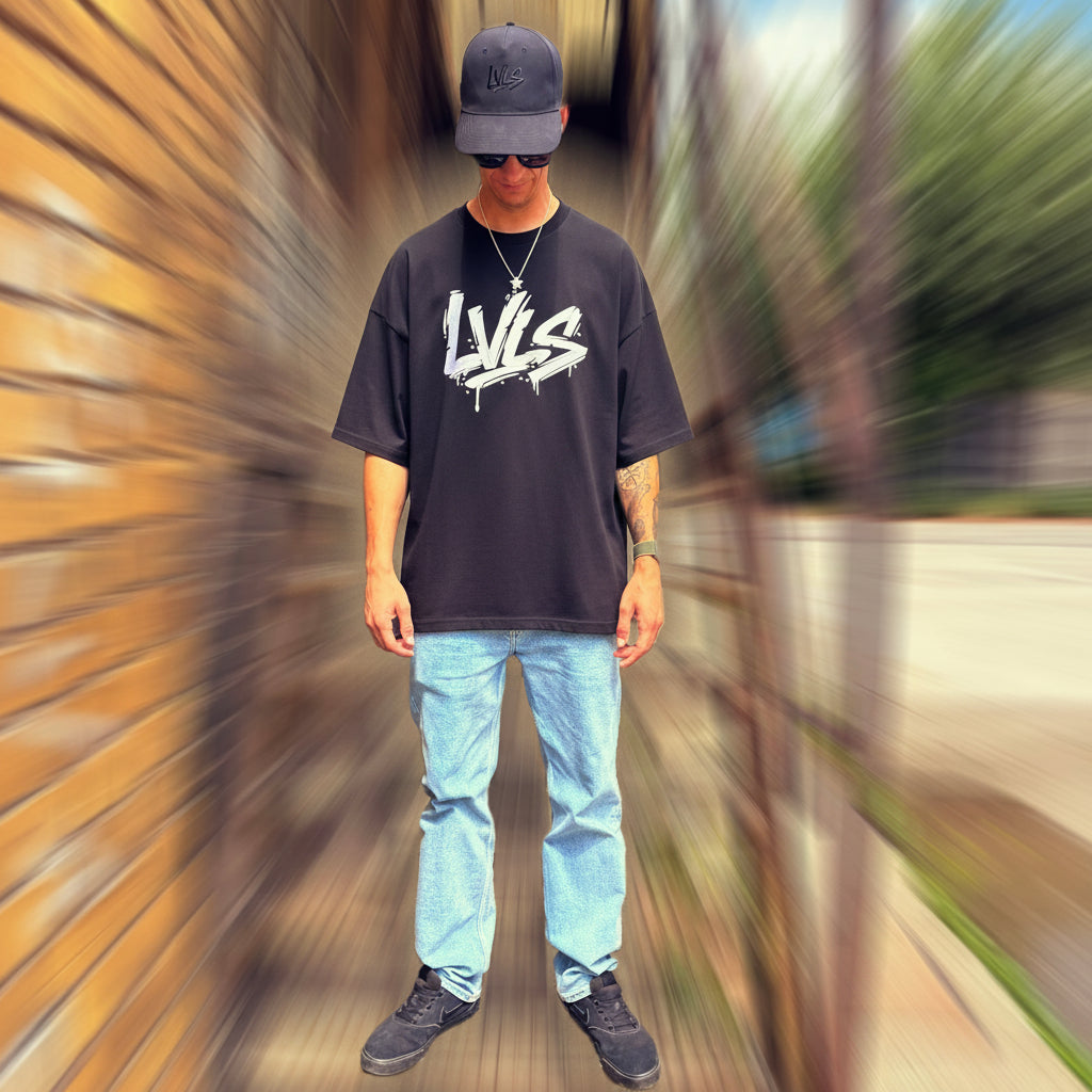 Camiseta Oversized LVLS Negra "Big Logo" - Menos distracción. Más declaración.